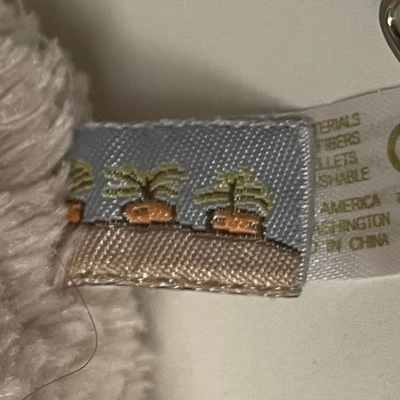 Bunnies by the Bay plush Dog - Picture 6 of 10